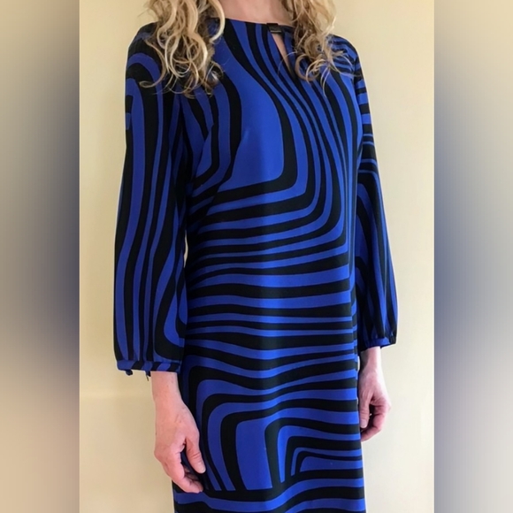 NWT, TAHARI Royal Blue & Black, Wavy Stripe, Sheath Dress, Size 12 - Picture 10 of 14